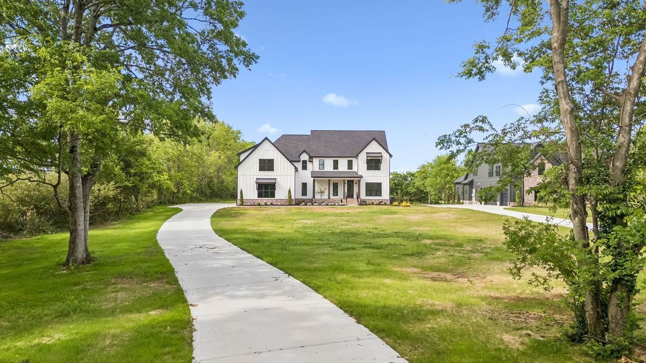 2428 River Rd - Photo 1