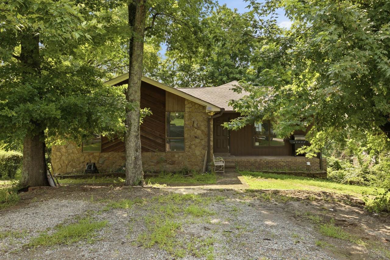 213 Cedarview Dr - Photo 1