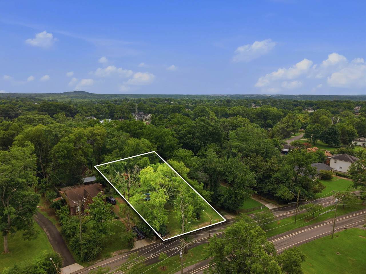 1521 Riverside Dr - Photo 1