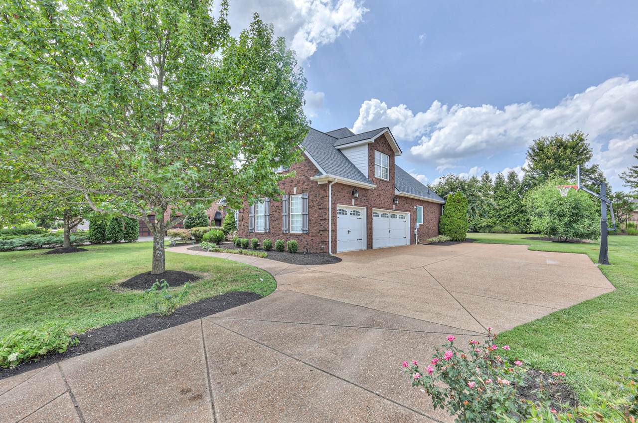https://bt-photos.global.ssl.fastly.net/nashville/1280_boomver_1_RTC3314759-1.jpg