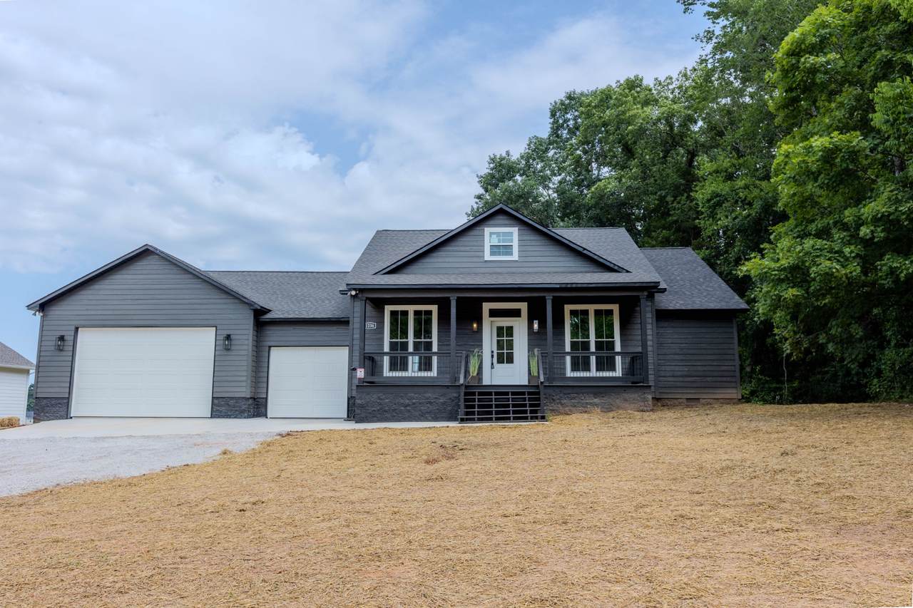 1236 Lowery Rd - Photo 1