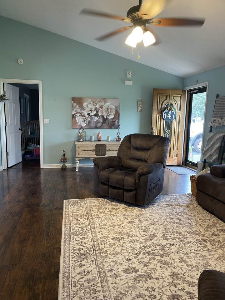 https://bt-photos.global.ssl.fastly.net/nashville/1280_boomver_1_RTC3314789-1.jpg
