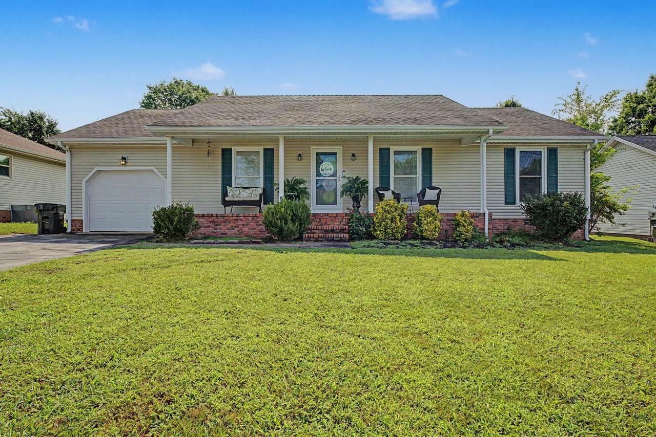 583 Winchester Dr - Photo 1