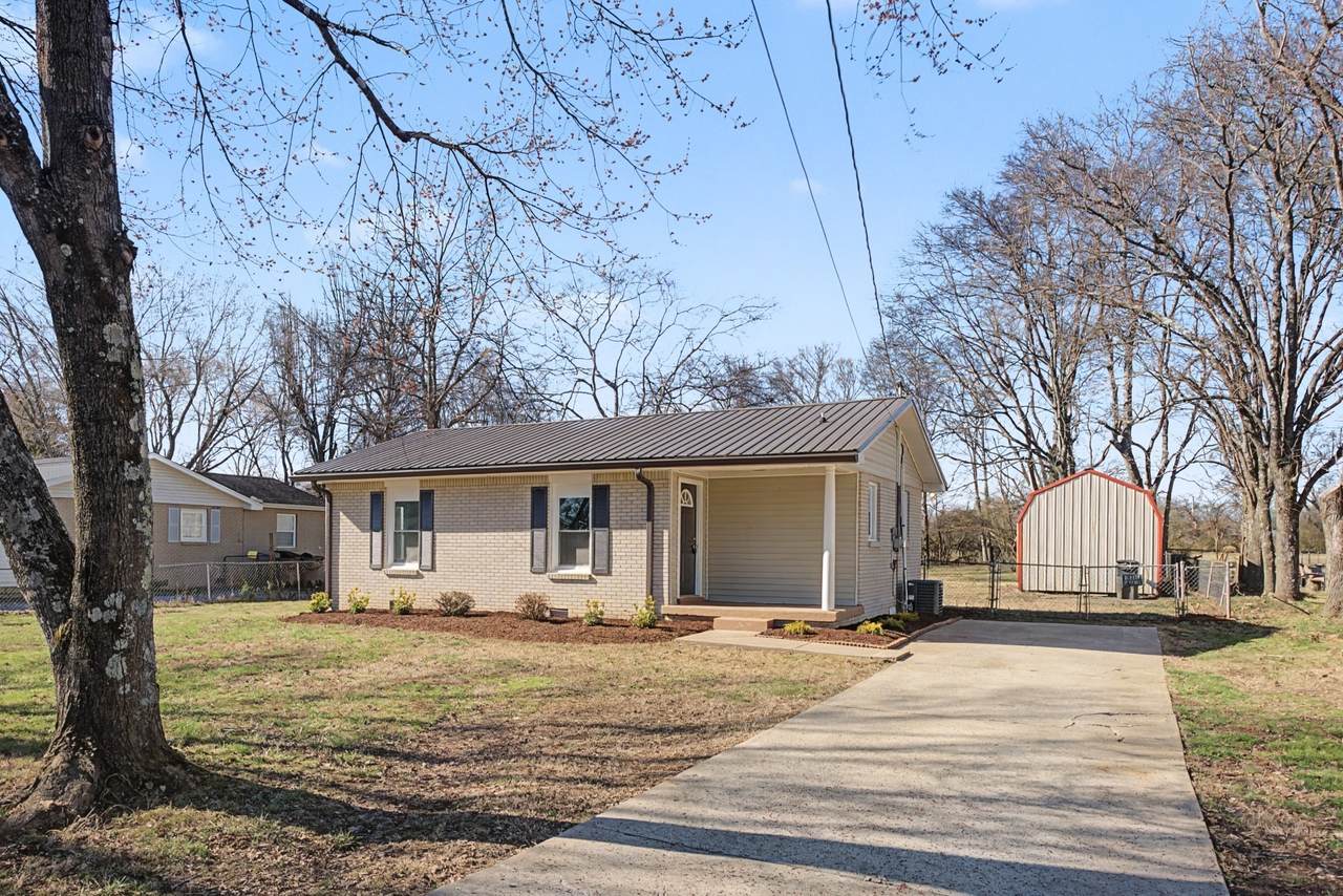 110 Green Meadow Dr - Photo 1