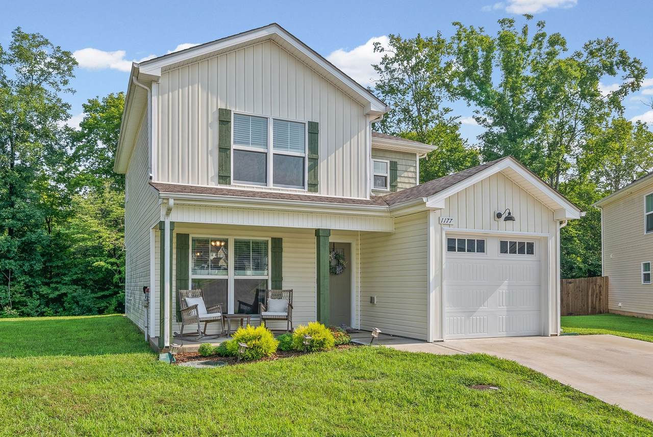 1177 Cottonwood Drive - Photo 1