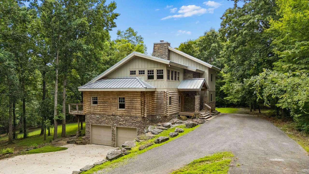 7910 Charlotte Pike - Photo 1