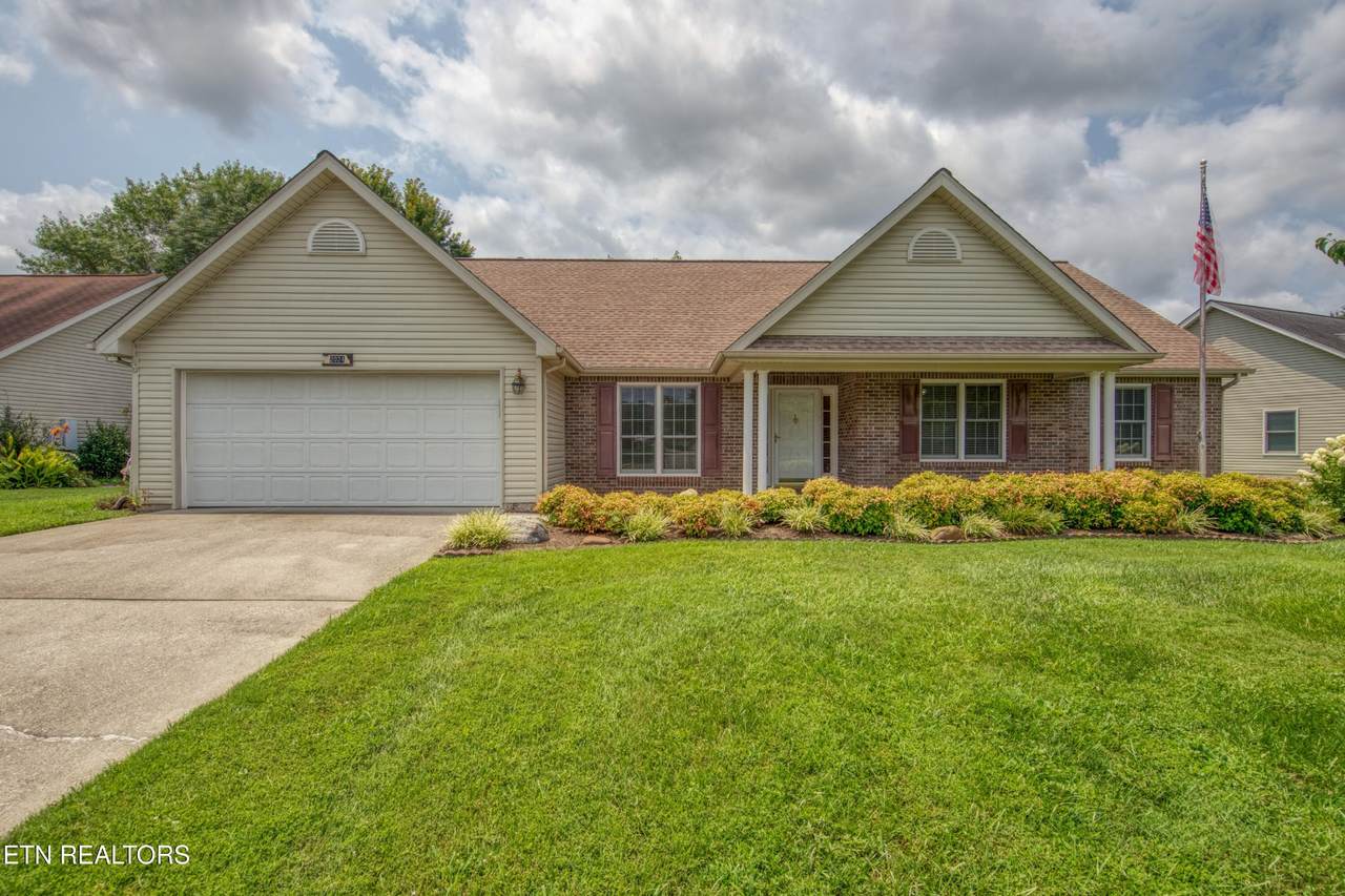 2024 Wayside Rd - Photo 1