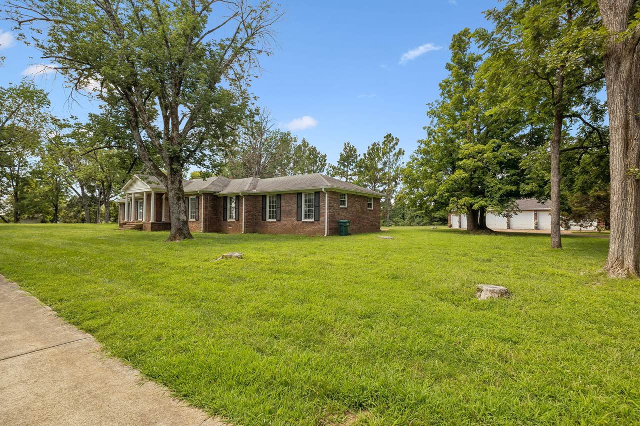 https://bt-photos.global.ssl.fastly.net/nashville/1280_boomver_1_RTC3316388-1.jpg