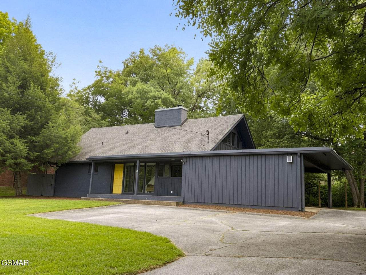 745 Morningside Drive - Photo 1