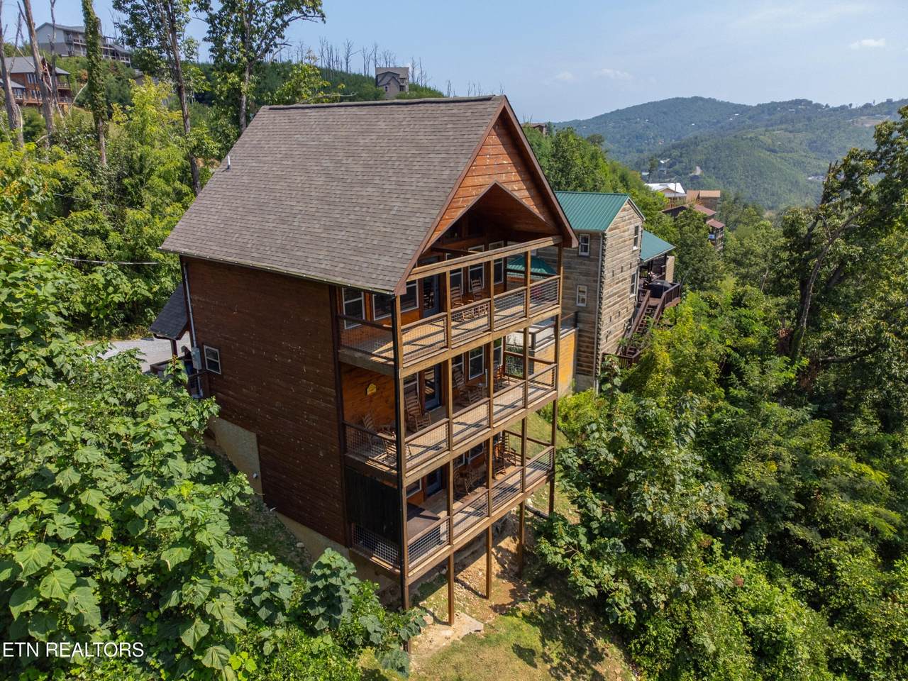 519 Edgewood Dr Drive - Photo 1
