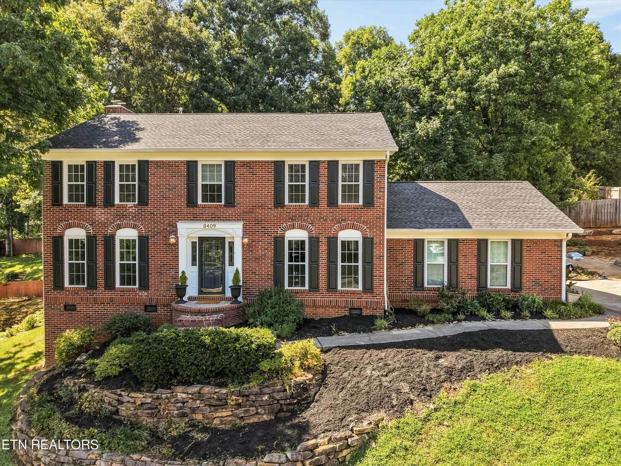 8409 Thornbury Court - Photo 1