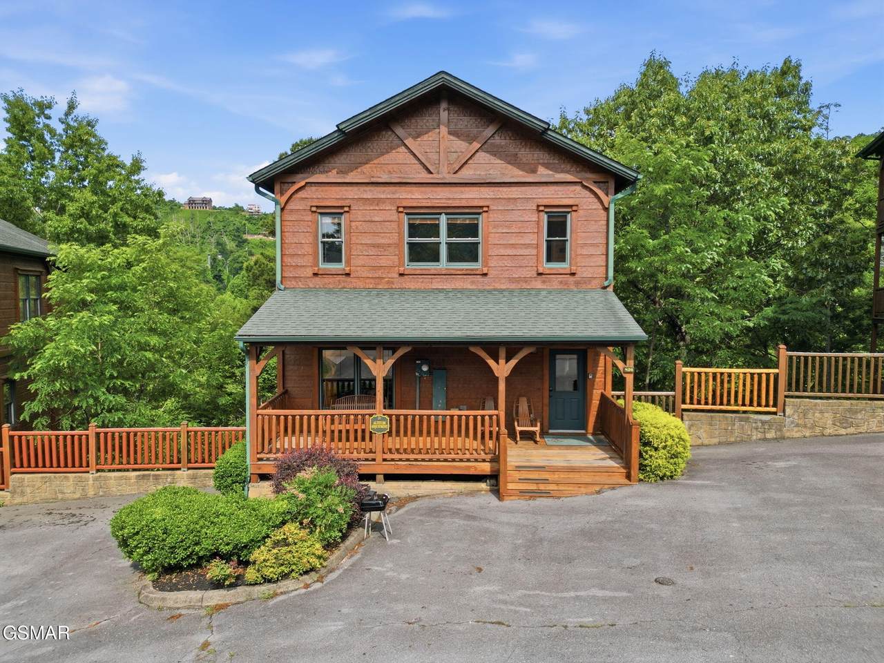 826 Great Smoky Way - Photo 1