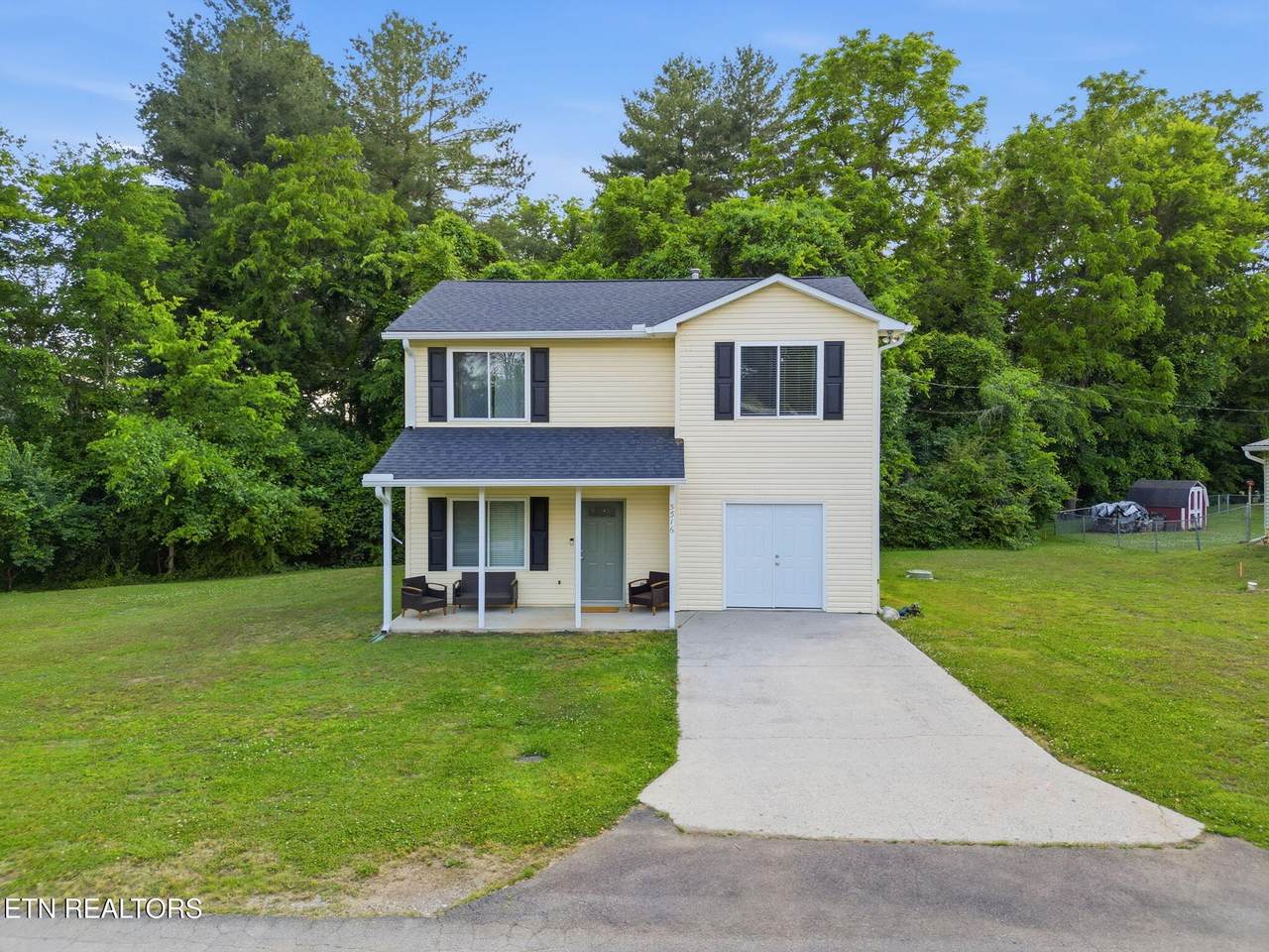 5516 W Emory Rd - Photo 1