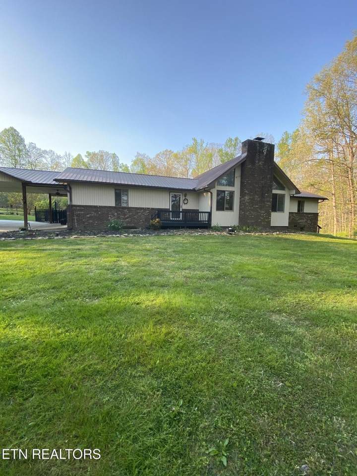 386 New Midway Rd - Photo 1