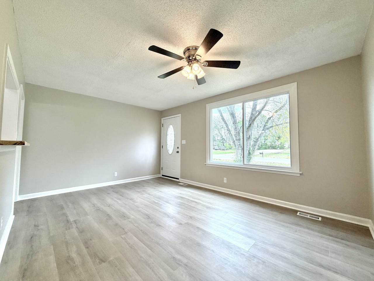 https://bt-photos.global.ssl.fastly.net/nashville/1280_boomver_1_RTC3318376-1.jpg