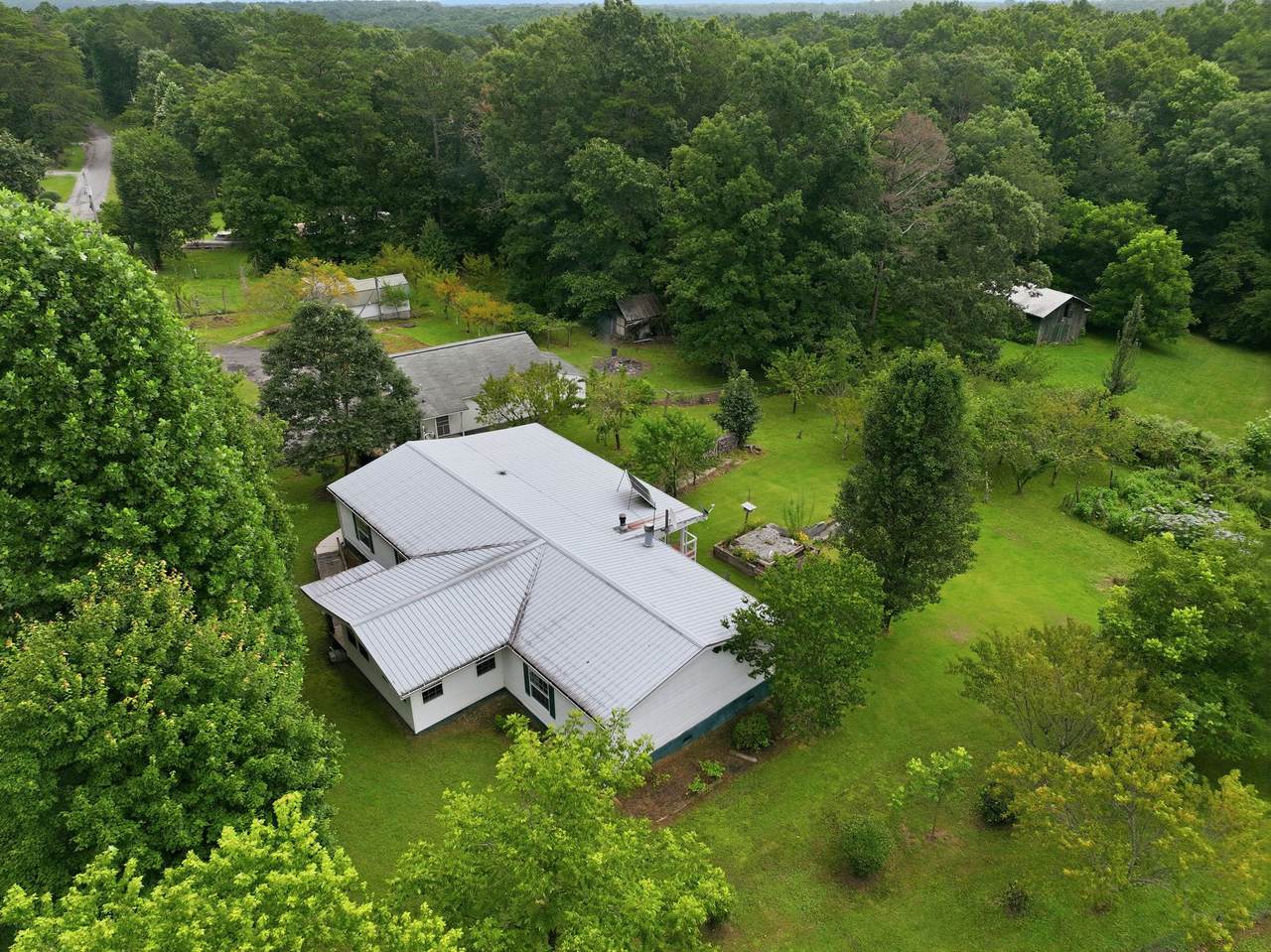 704 Canyon Dr - Photo 1