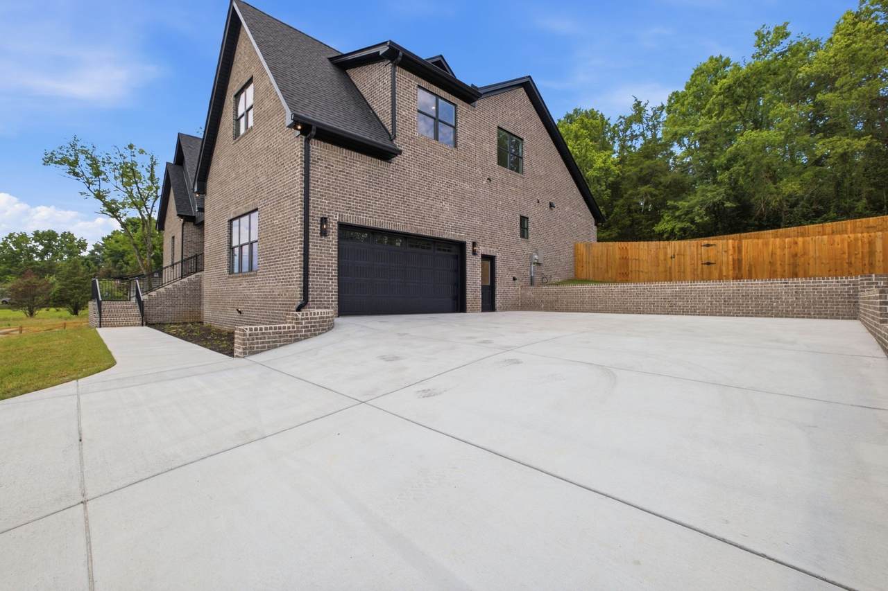 https://bt-photos.global.ssl.fastly.net/nashville/1280_boomver_1_RTC3318521-1.jpg