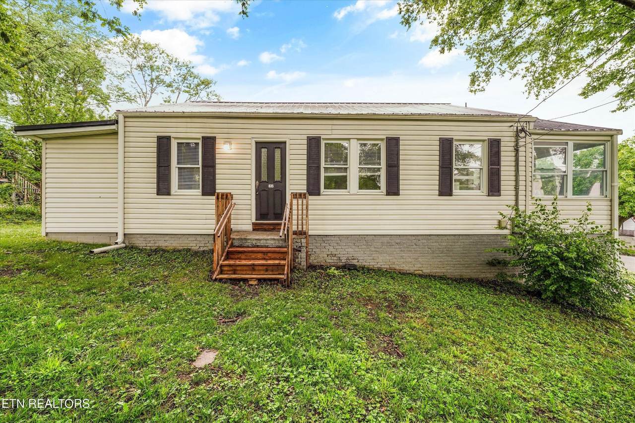 835 E Lincoln Rd - Photo 1