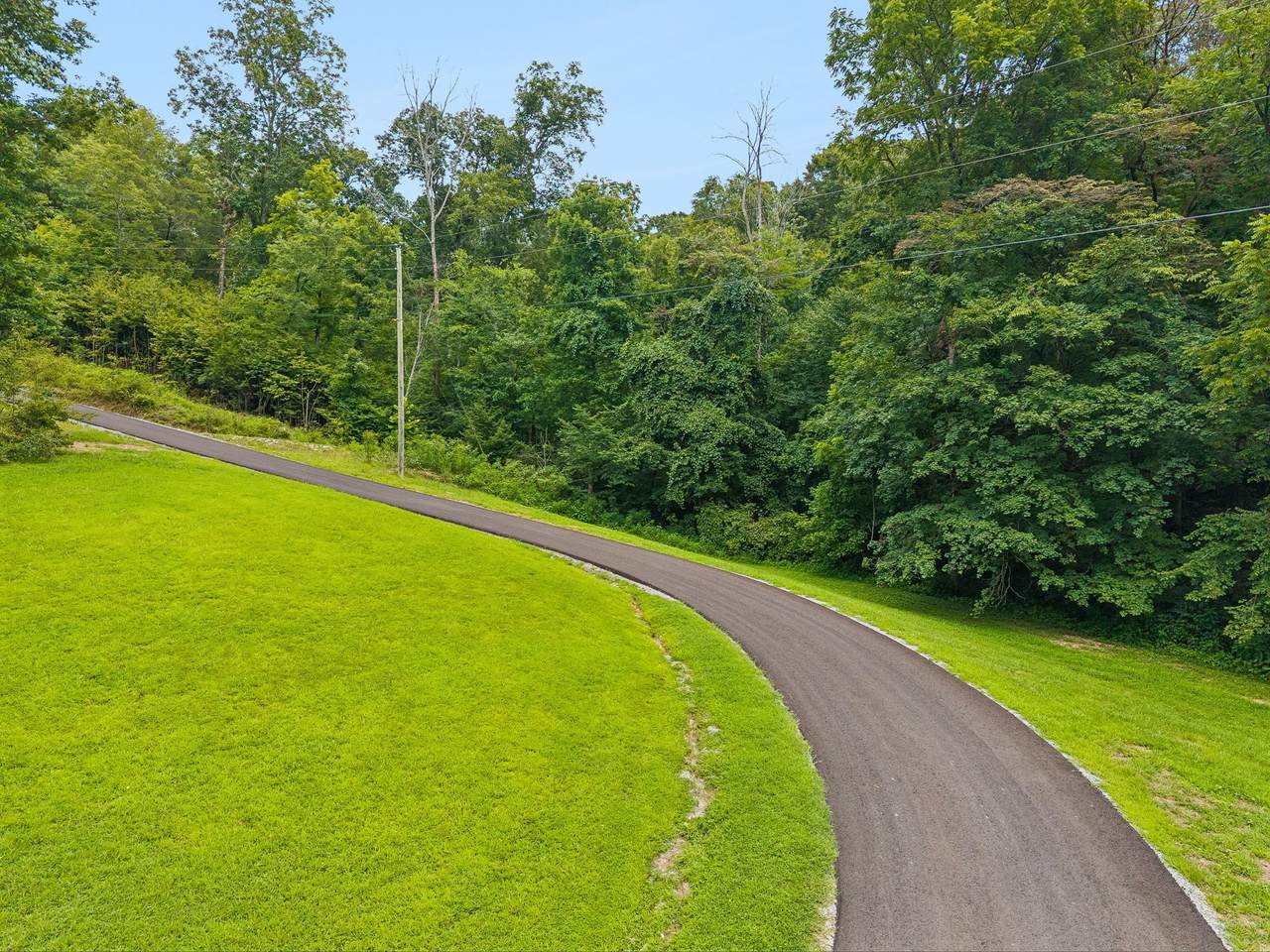 https://bt-photos.global.ssl.fastly.net/nashville/1280_boomver_1_RTC3318672-1.jpg