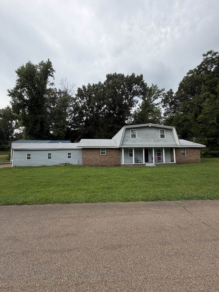 111 Wordon Way - Photo 1