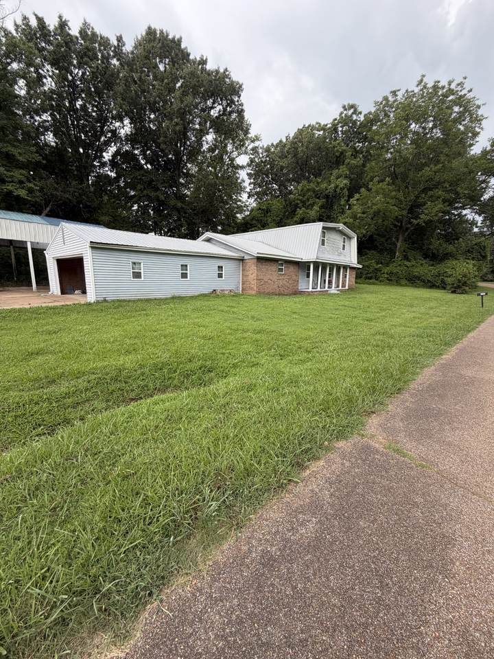 https://bt-photos.global.ssl.fastly.net/nashville/1280_boomver_1_RTC3318726-1.jpg
