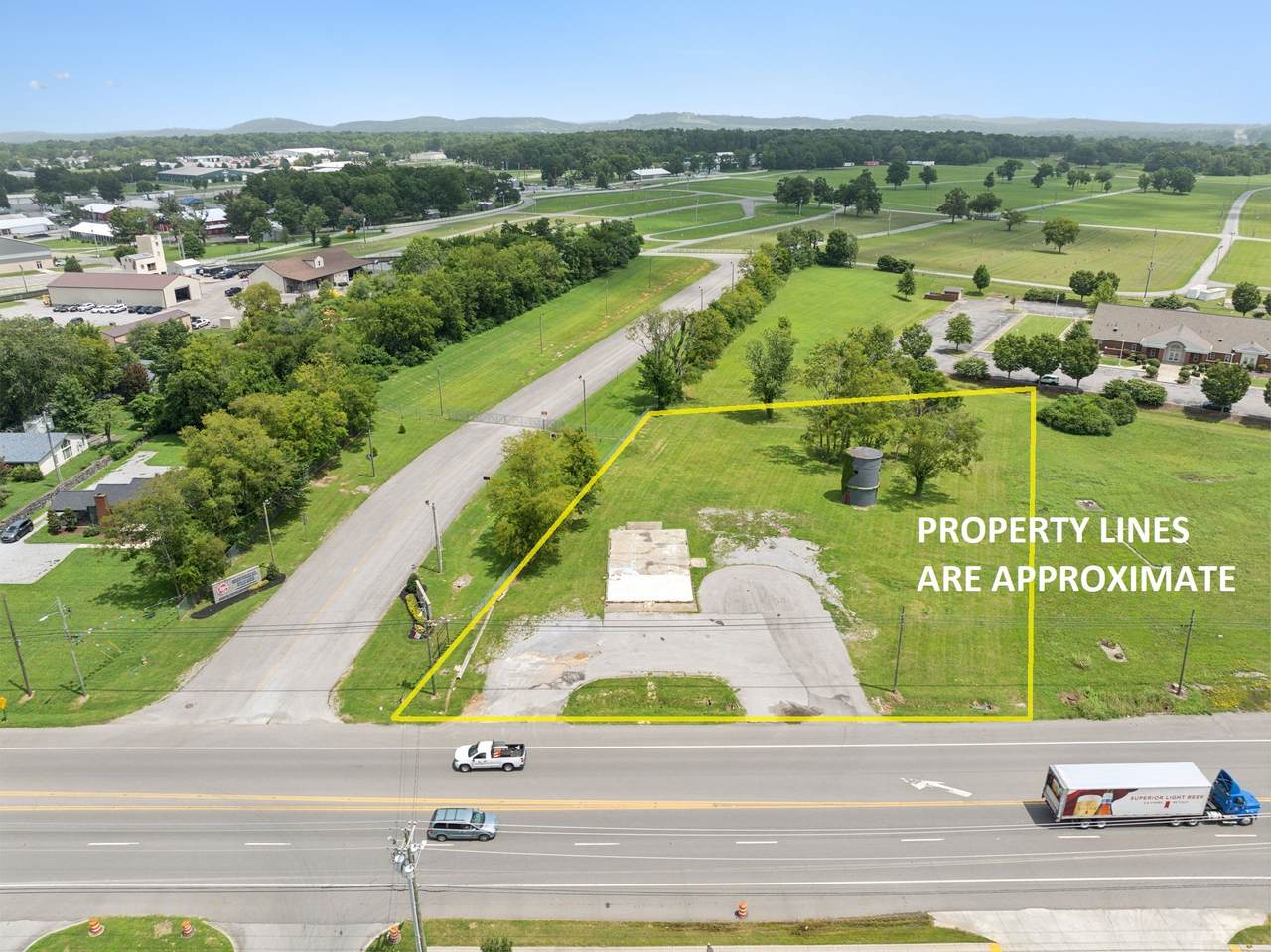 1037 Sparta Pike - Photo 1