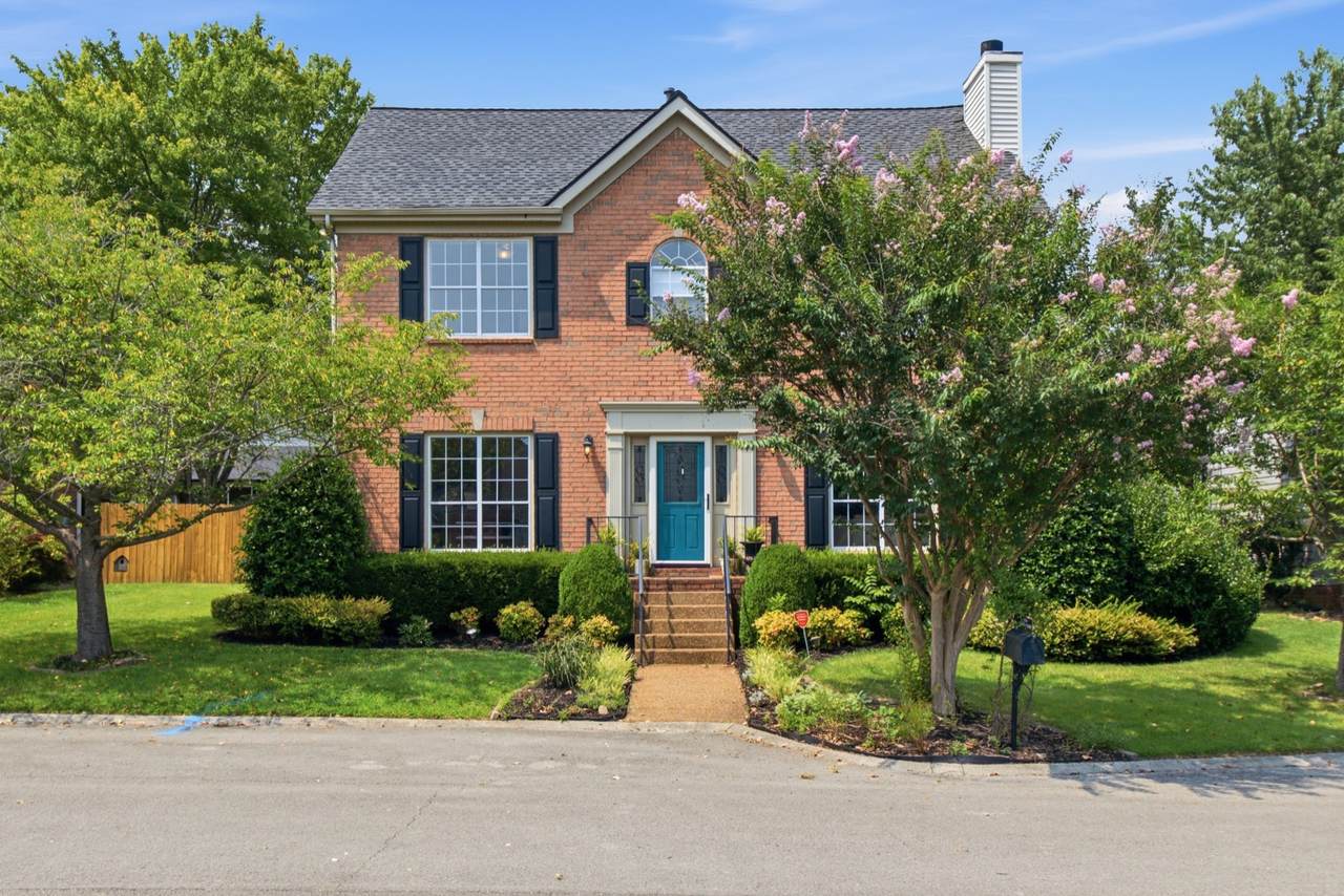 1804 Carrington Ct - Photo 1