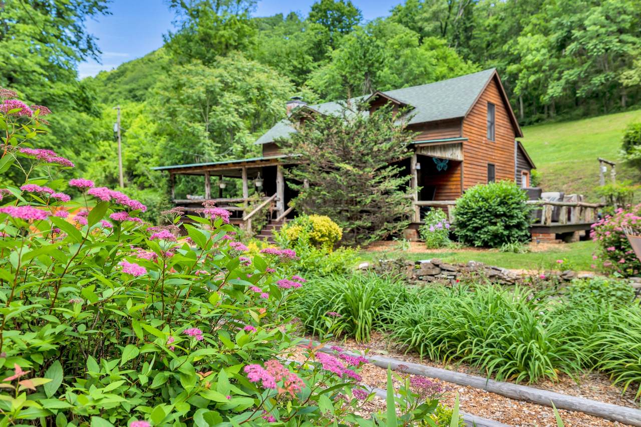28 Bussell Ln - Photo 1
