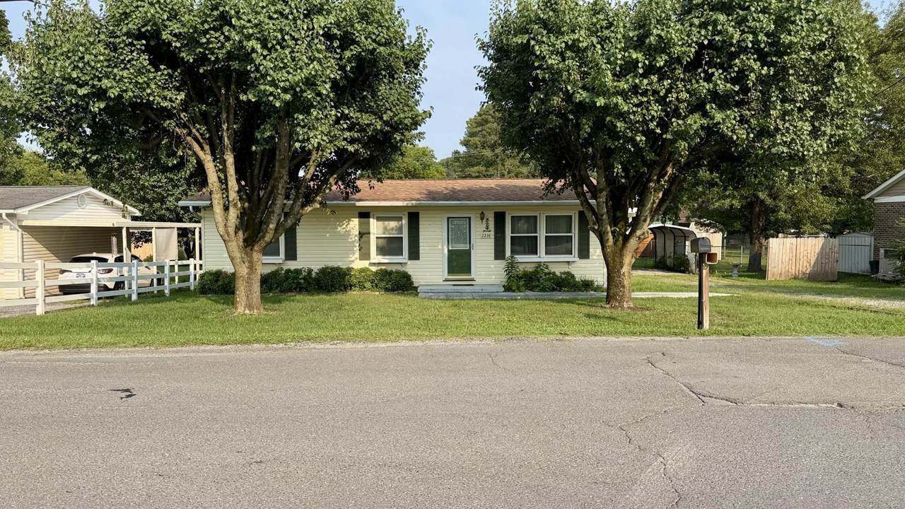 2238 Railroad Street - Photo 1