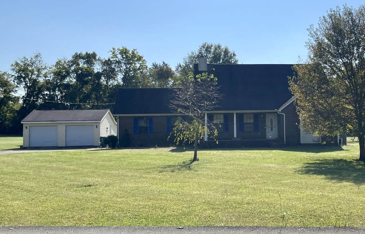 10028 Roanoke Dr - Photo 1