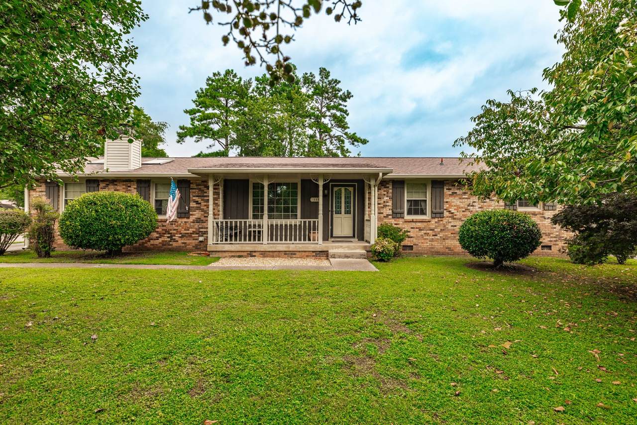 111 Paxton Dr - Photo 1