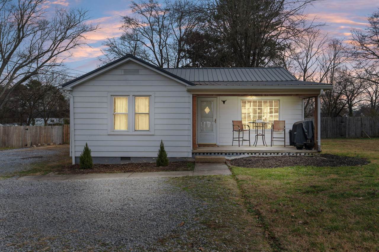 910 Nw Georgetown Road - Photo 1
