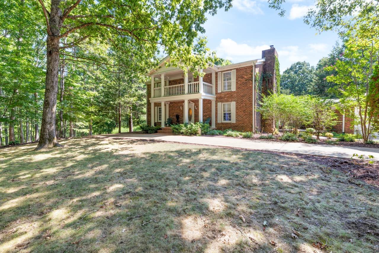 7422 Indian Creek Rd - Photo 1