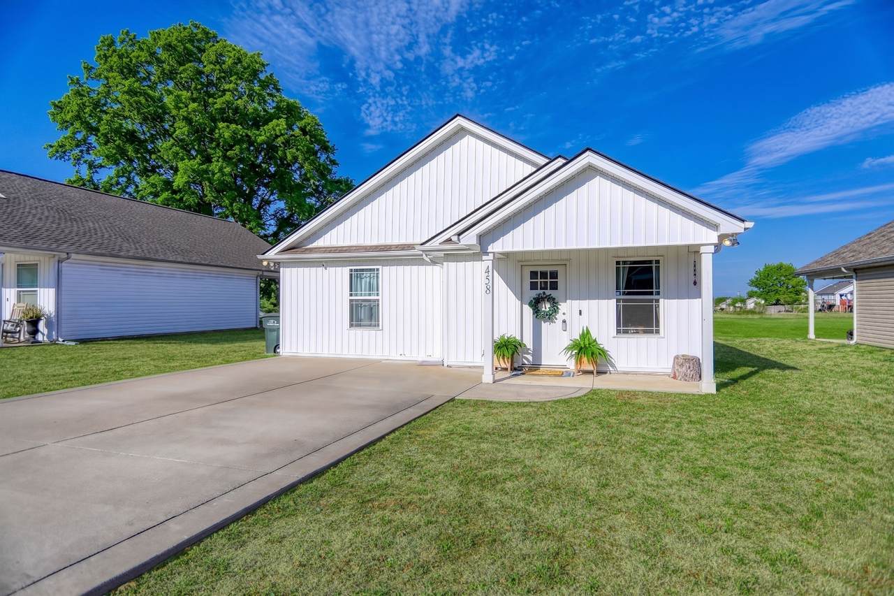 458 Laramie Dr - Photo 1