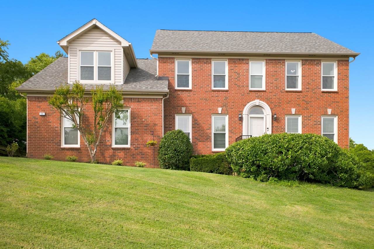 1081 Beech Tree Ln - Photo 1