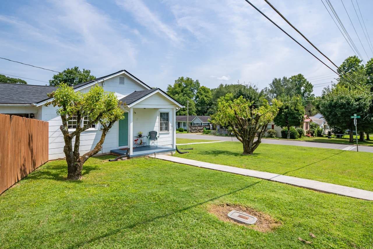https://bt-photos.global.ssl.fastly.net/nashville/1280_boomver_1_RTC3319379-1.jpg