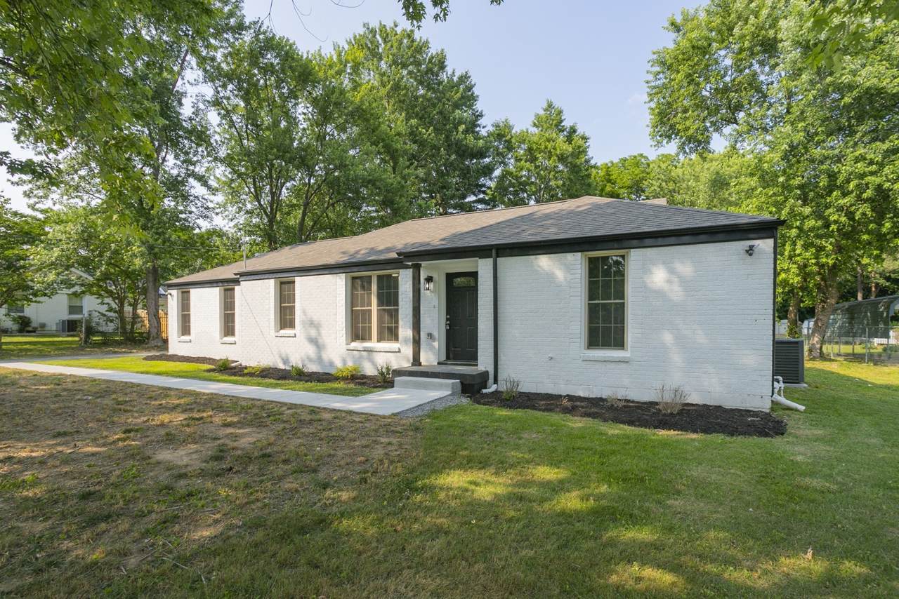 1229 Berwick Trl - Photo 1