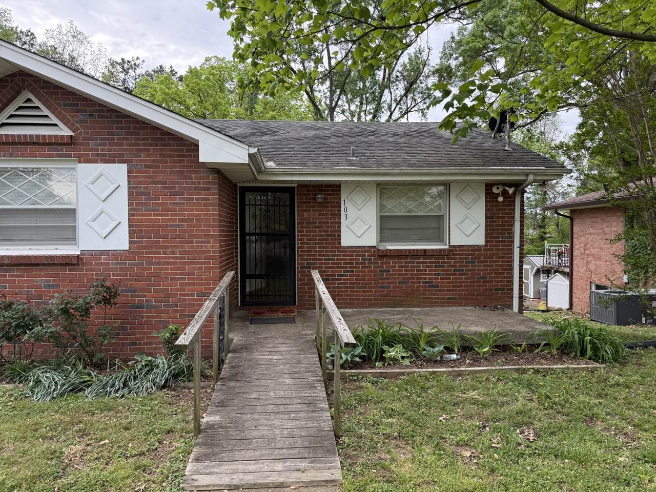 103 Ryburn Dr - Photo 1