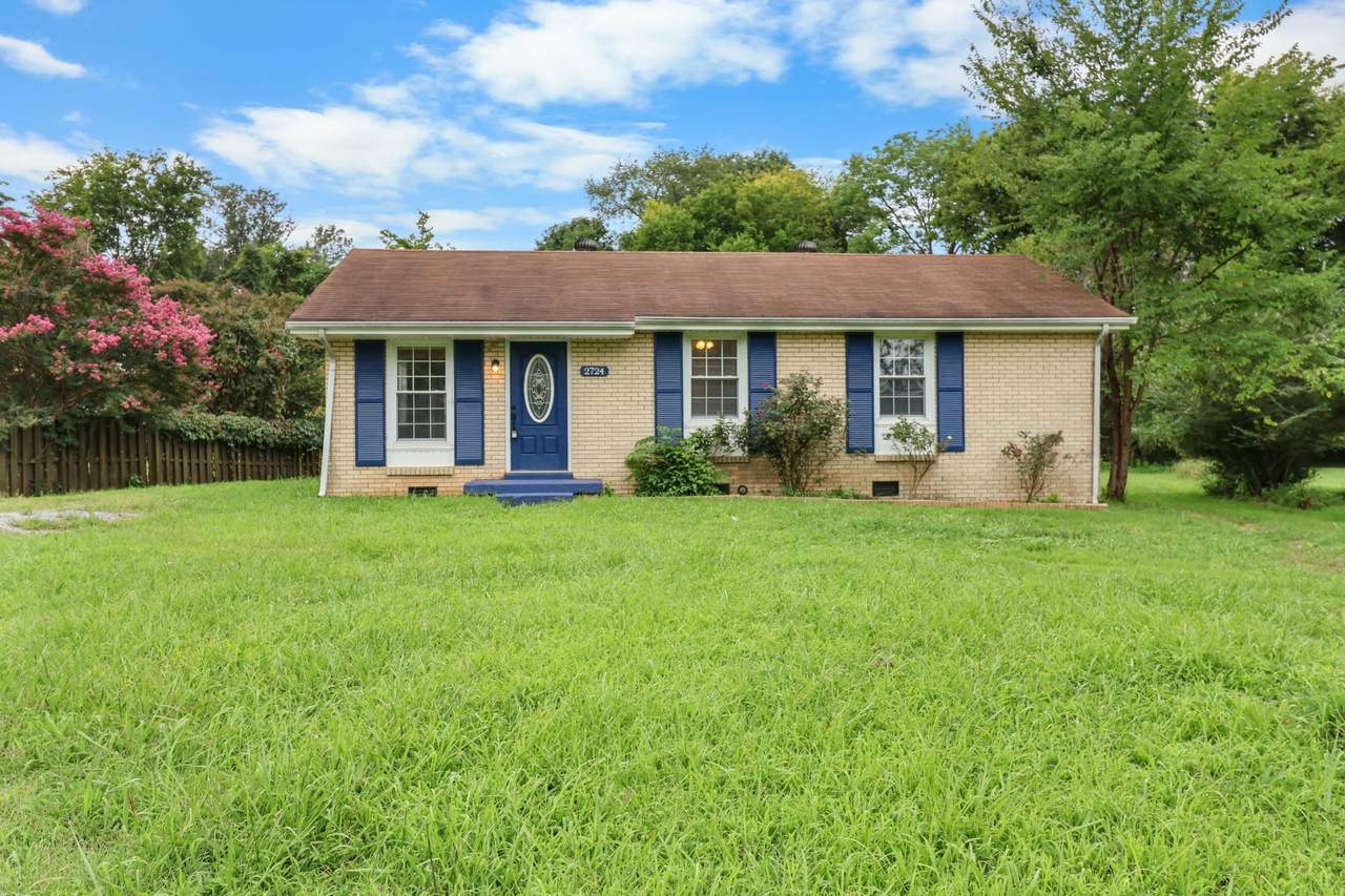 2724 Ann Dr - Photo 1