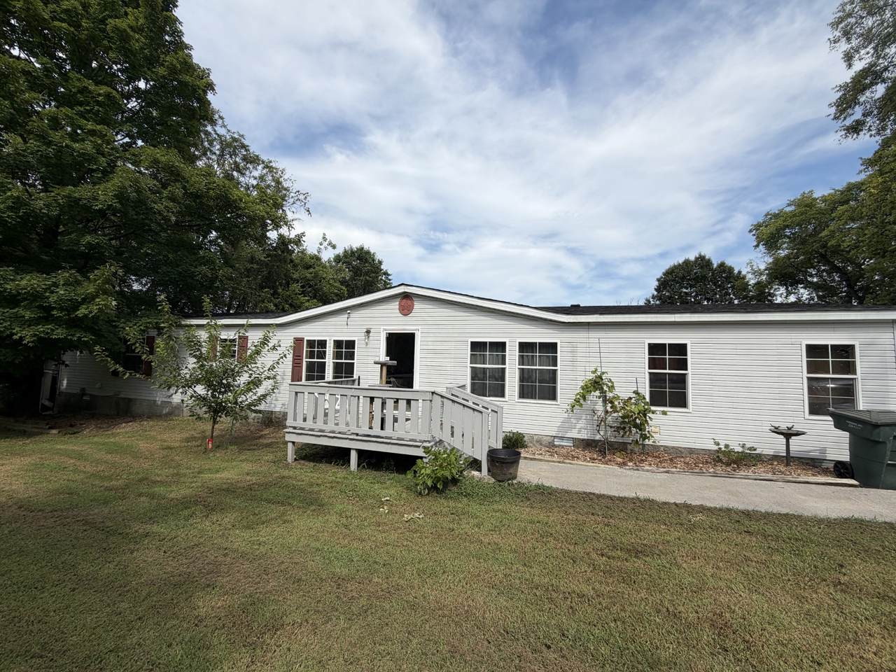 6214 Pettus Rd - Photo 1