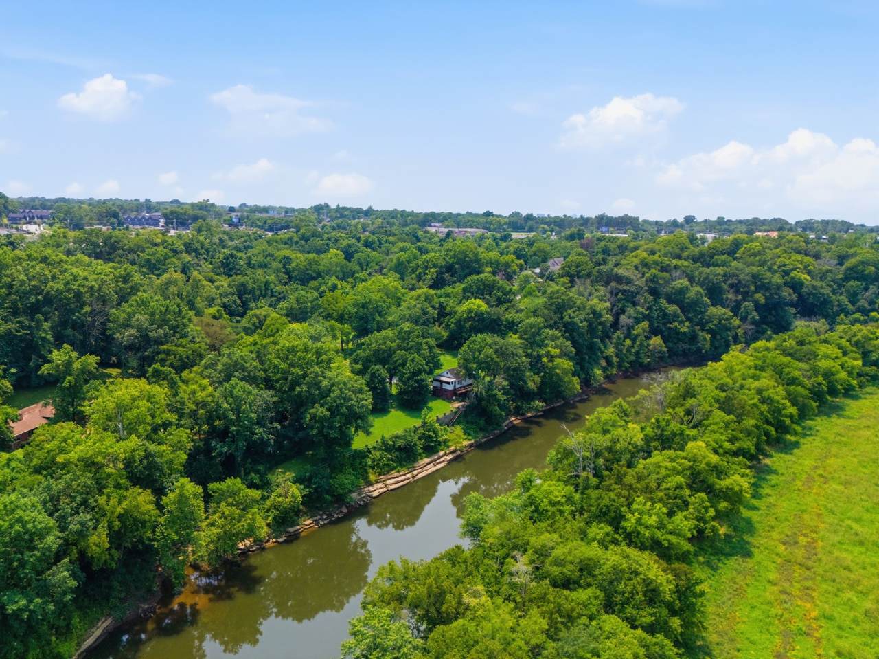 https://bt-photos.global.ssl.fastly.net/nashville/1280_boomver_1_RTC3319776-1.jpg