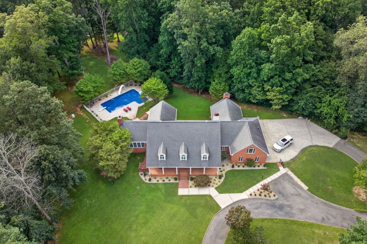 325 Mckennon Blvd - Photo 1