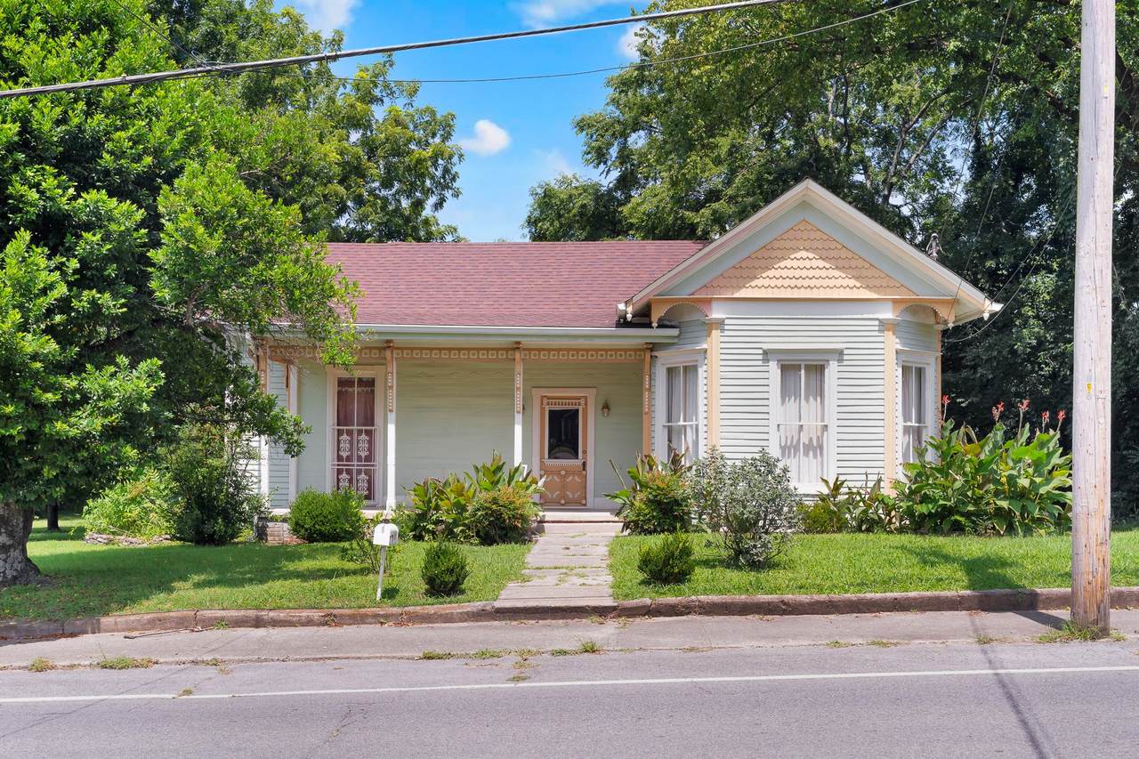 709 Belmont Ave - Photo 1