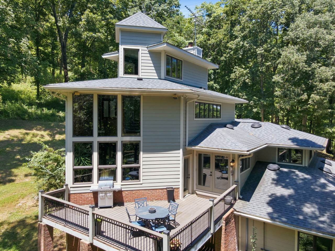 2261 Skinner Rd - Photo 1