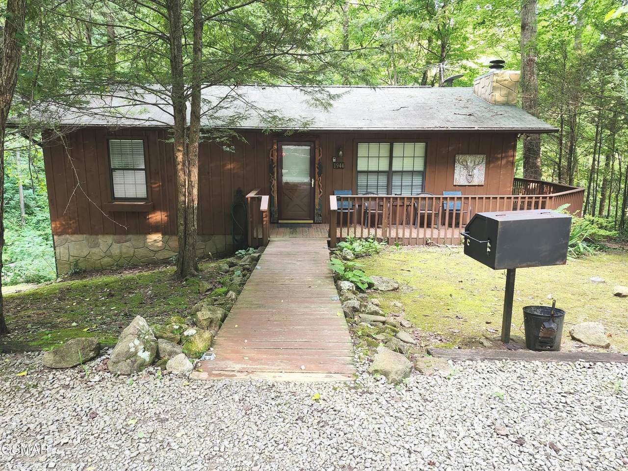 1944 Anderson Way - Photo 1
