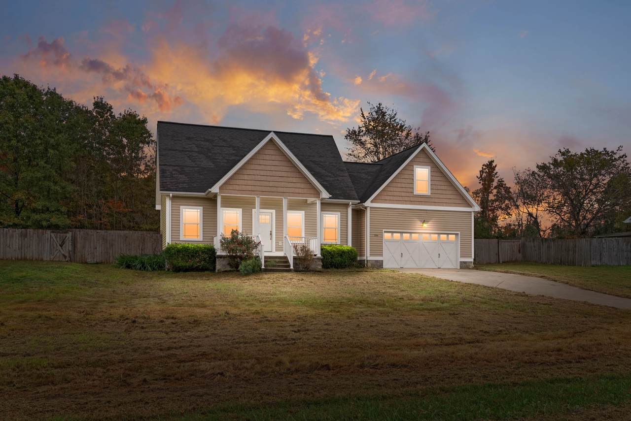 284 Meadowbrook Dr - Photo 1