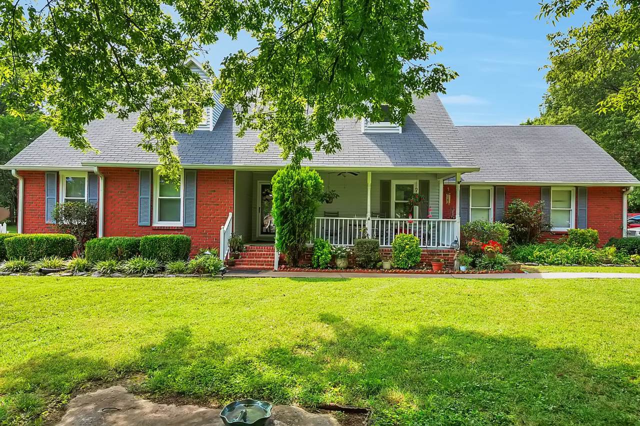 238 Peebles Dr - Photo 1