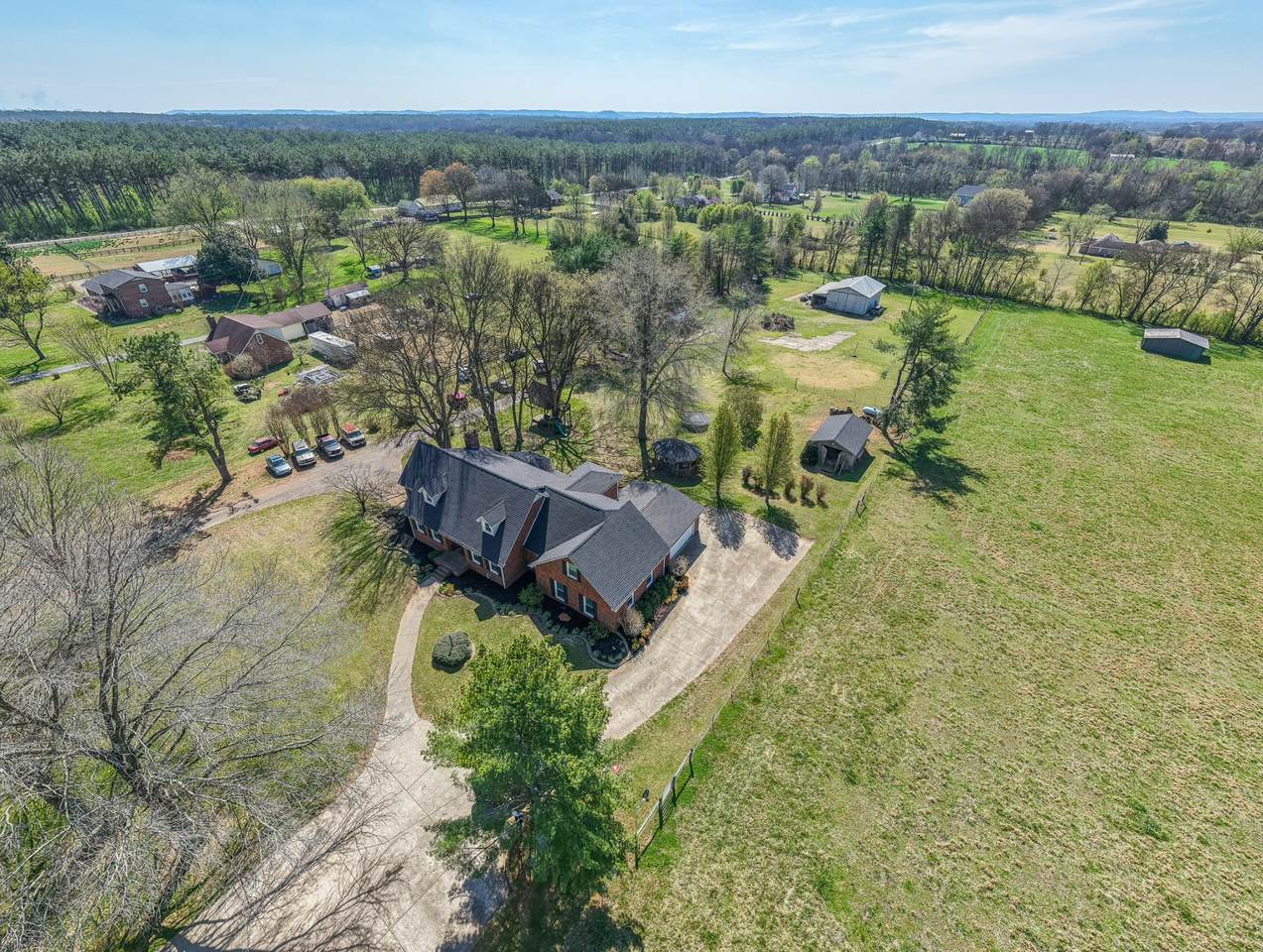 2685 Hampshire Pike - Photo 1