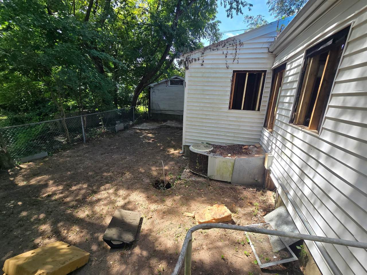 https://bt-photos.global.ssl.fastly.net/nashville/1280_boomver_1_RTC3320197-1.jpg