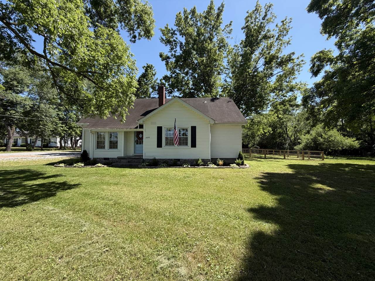1610 Cairo Rd - Photo 1